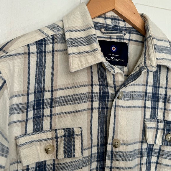 Ben Sherman Men’s Size L Long Sleeve Heavy Flannel Button Down Plaid Shirt - Picture 6 of 15